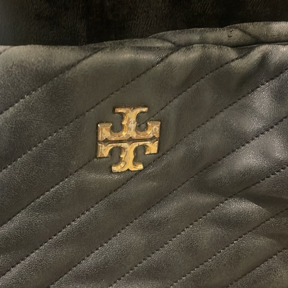 Tory Burch Kira Chevron Tote Bag in Black Quilted Lambskin - Picture 3 of 16